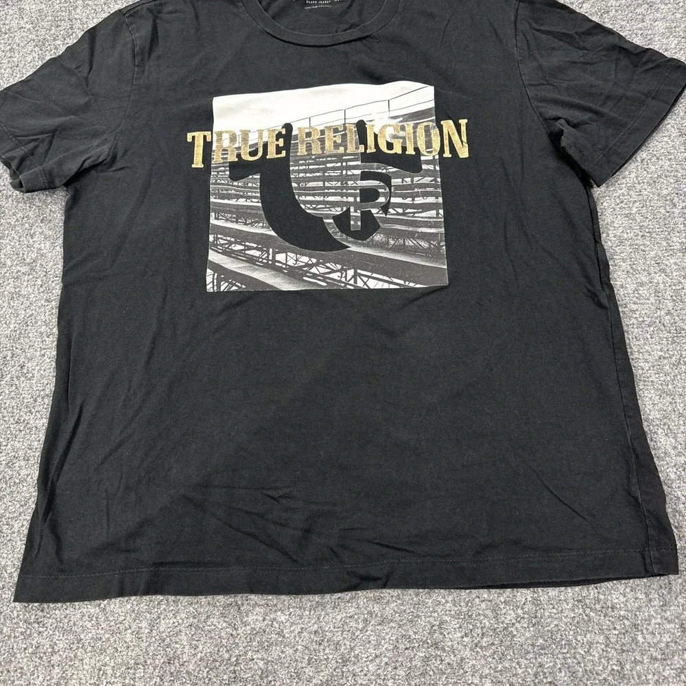 True Religion Shirt Mens Large Black Bleachers Graphic Logo Crewneck Tee Tagless
